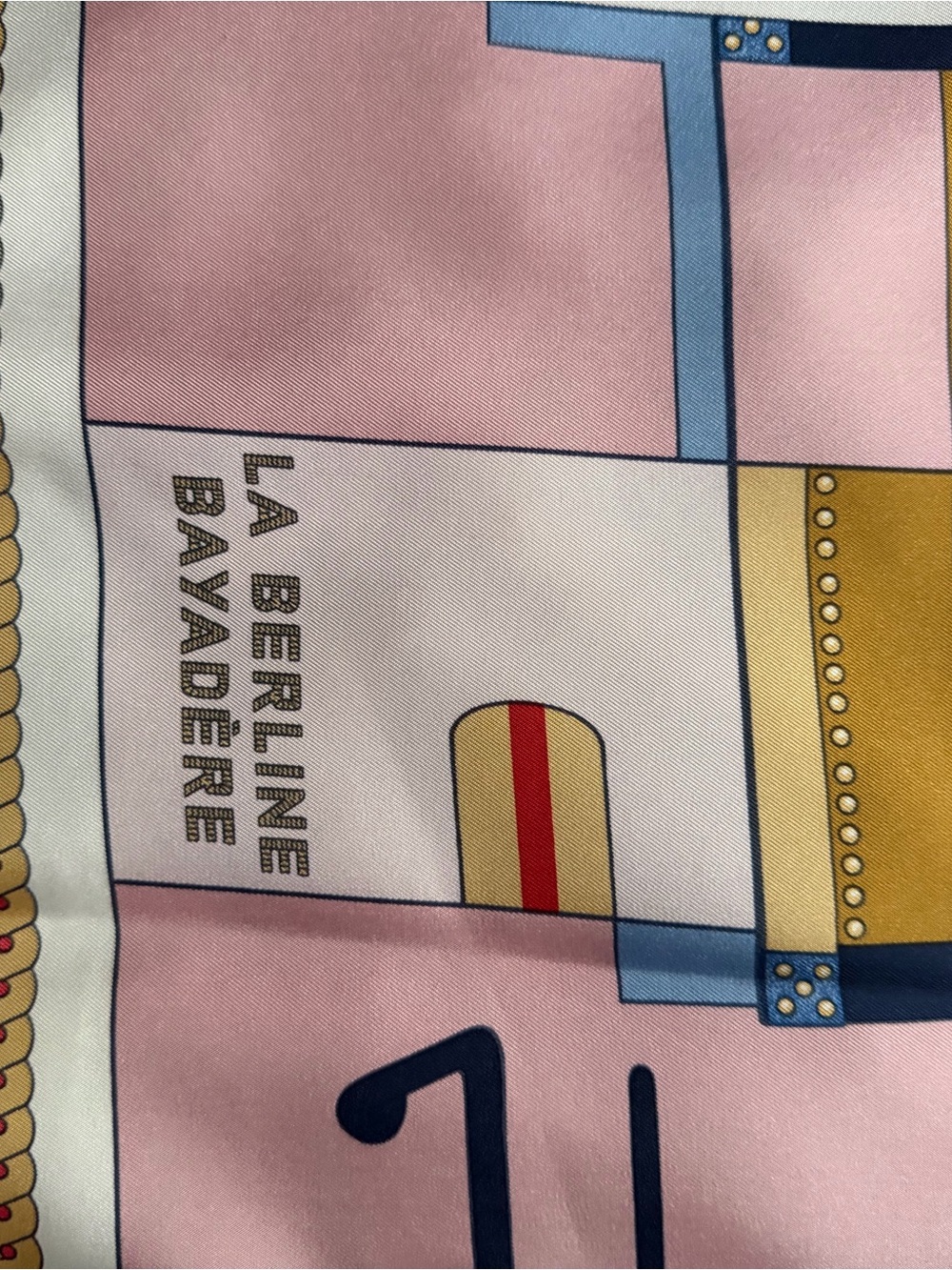 Hermès “La Berline Bayadère” Carré 90 silk scarf - Picture 2 of 11